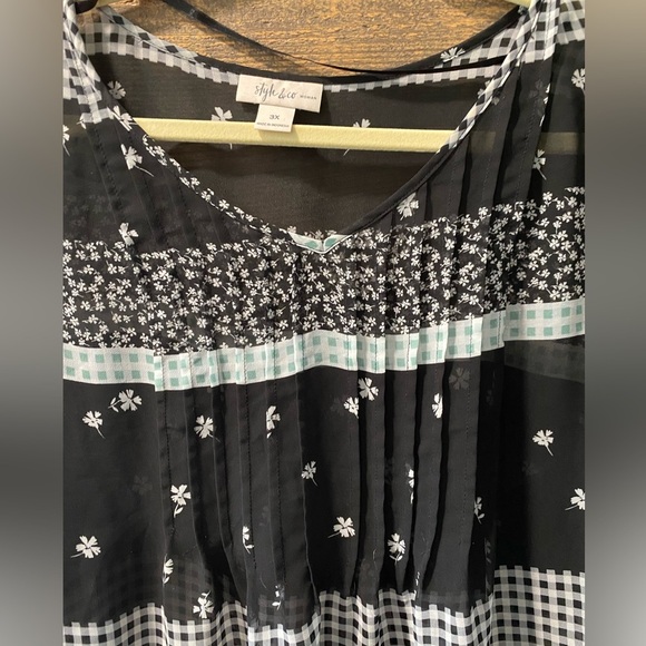 Style & Co Sheer Bell Sleeve Top Floral and Gingham Size 3X - Picture 6 of 8